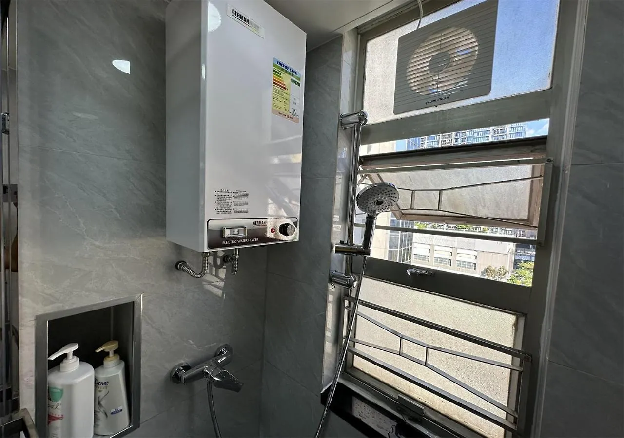 3Br Romantic Apt, 2Mins Mtr, 8Pax Hong Kong 0*,  China