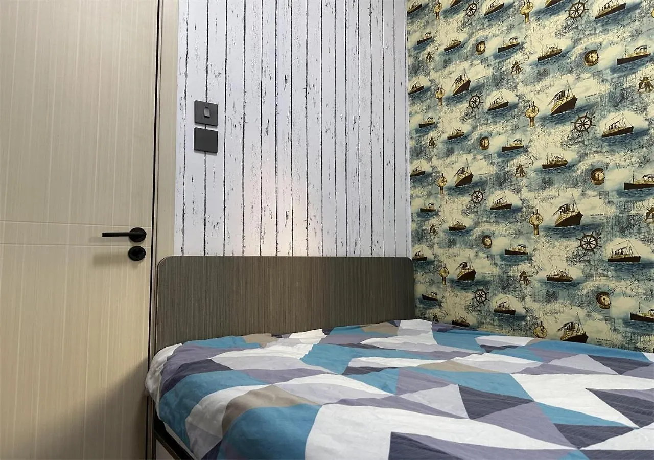 3Br Romantic Apt, 2Mins Mtr, 8Pax Hong Kong 0*,  China