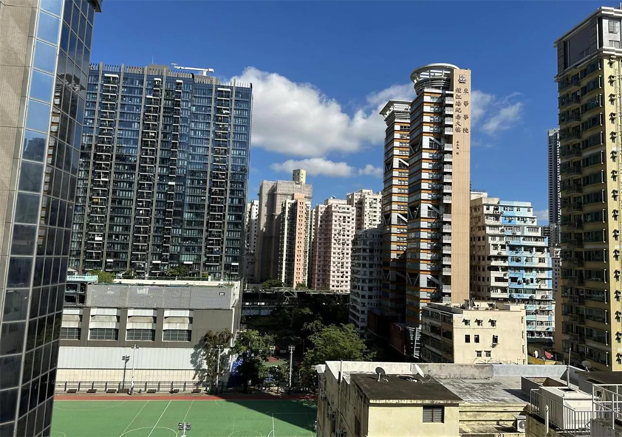 3Br Romantic Apt, 2Mins Mtr, 8Pax Hong Kong Apartment