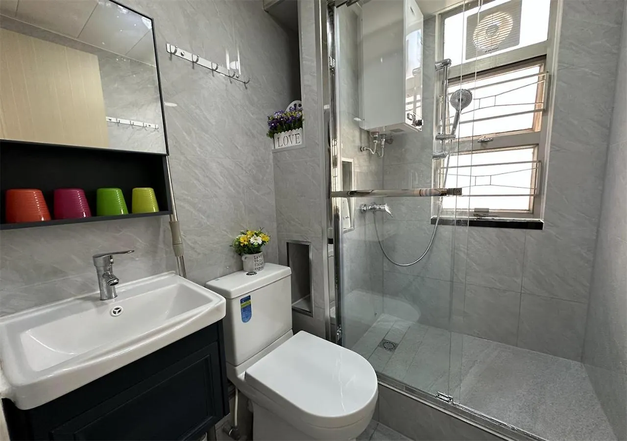 3Br Romantic Apt, 2Mins Mtr, 8Pax Hong Kong 0*,